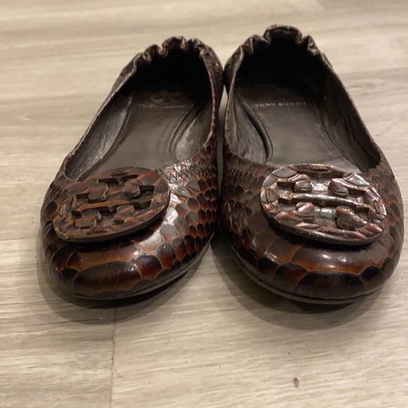Tory Burch Reva Ballet Flat Doria Snake Print - Picture 4 of 8